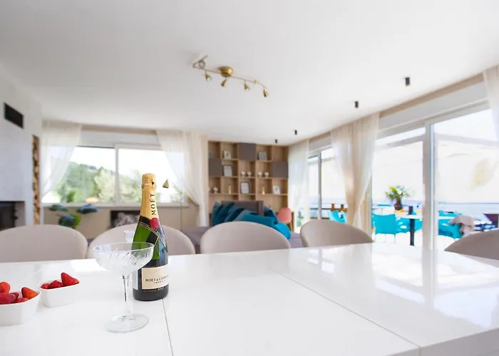 Tatil Evi Royal 1 Podstrana *