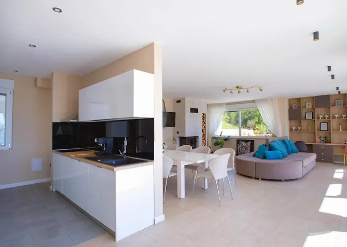 Royal 1 Podstrana Tatil Evi Split