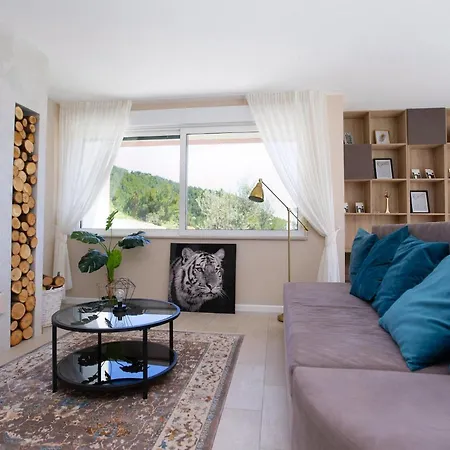 Holiday home Royal 1 Podstrana
