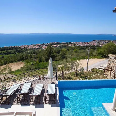 Royal 1 Podstrana Tatil Evi Split