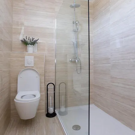 Royal 1 Podstrana Tatil Evi Split